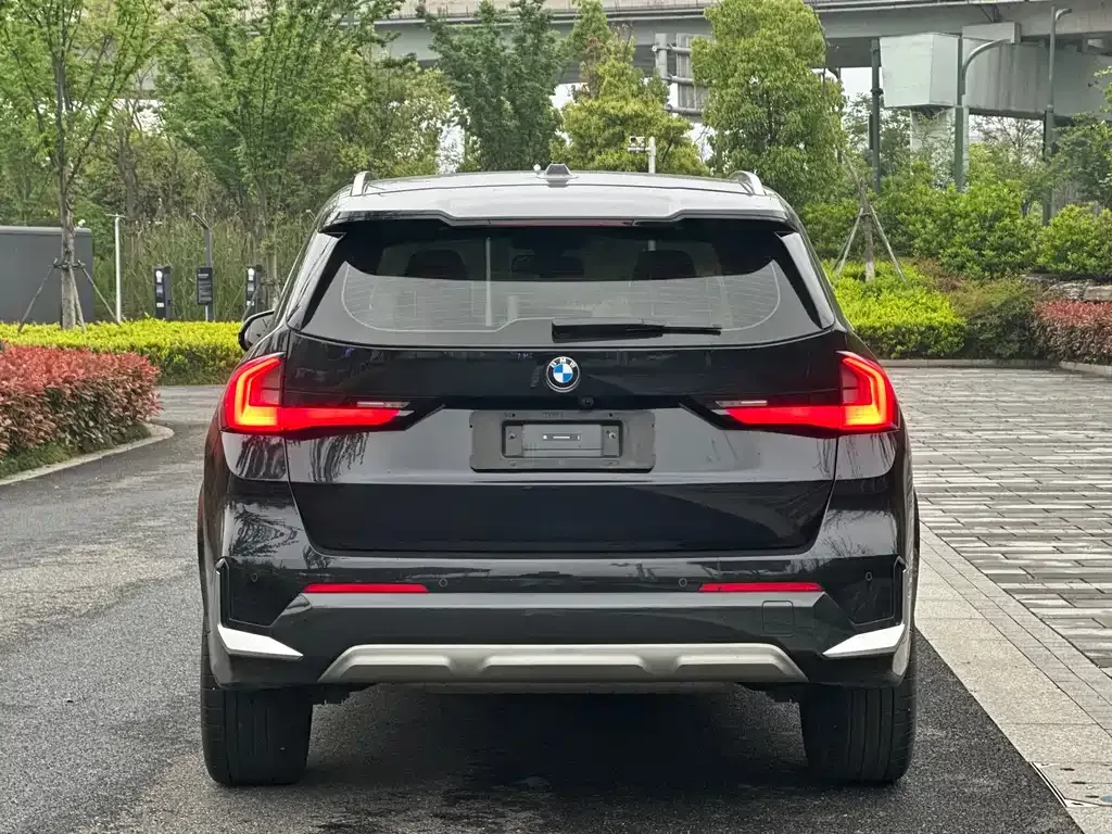 BMW X1 — фото 9