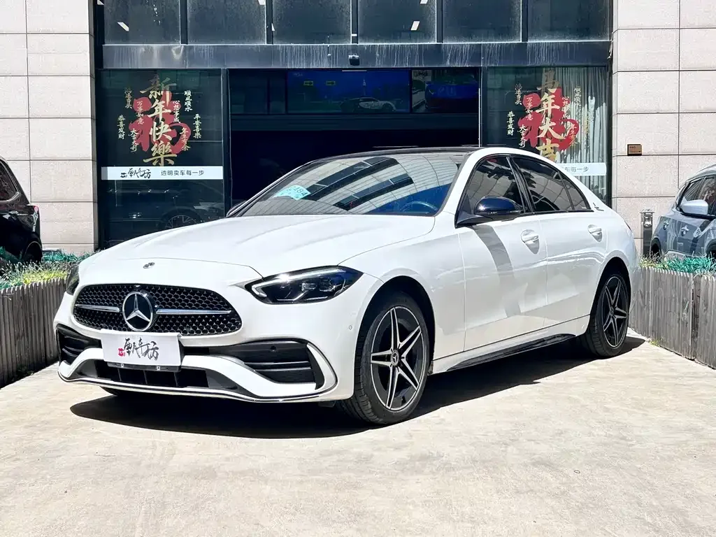 Mercedes-Benz C-Class — фото 1