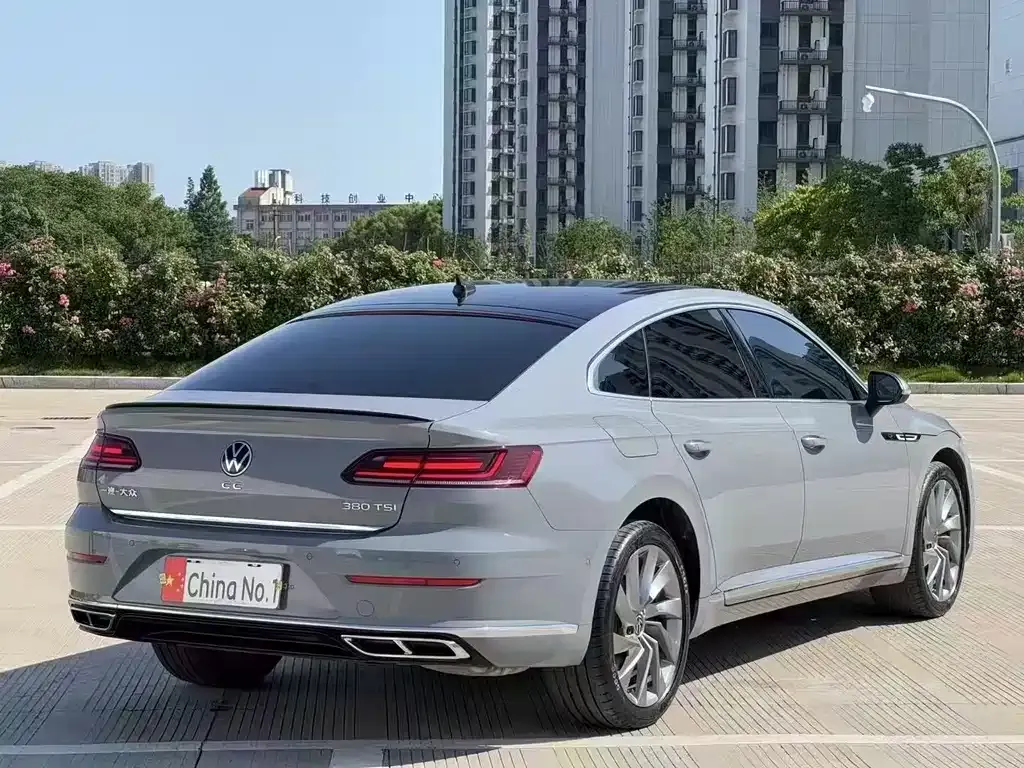 Volkswagen CC — фото 10