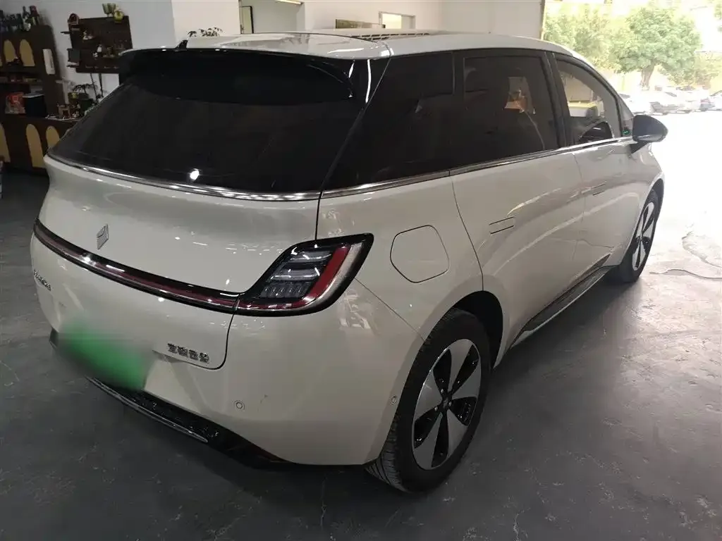 Baojun Yunduo 2023 из CN, фото 5