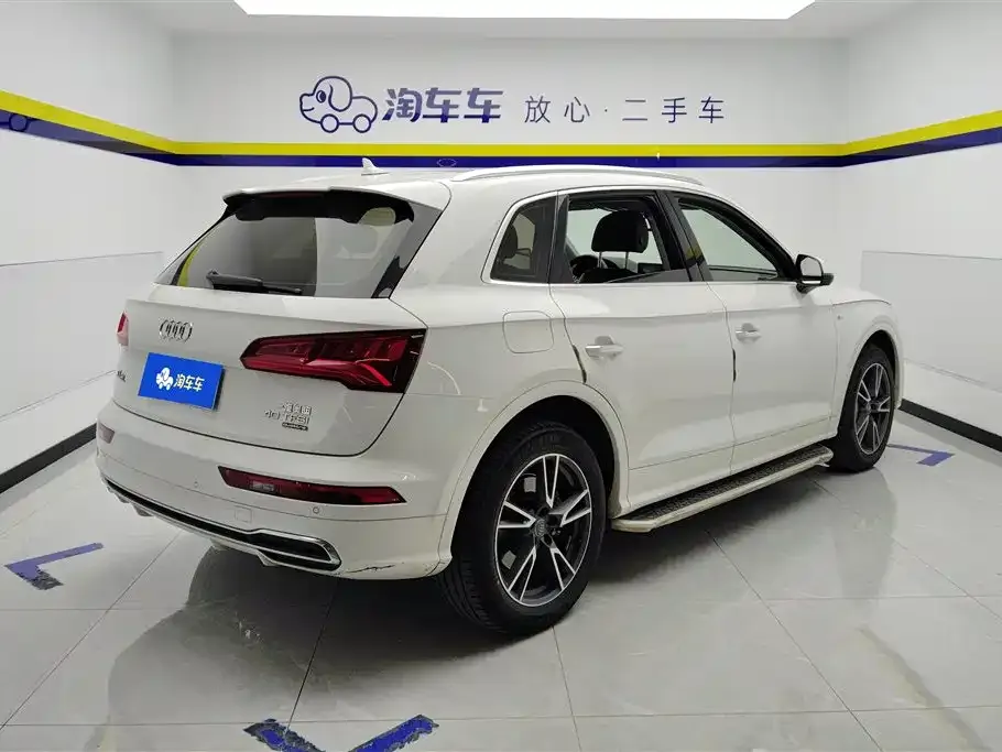 Audi Q5L 2021 из CN, фото 5