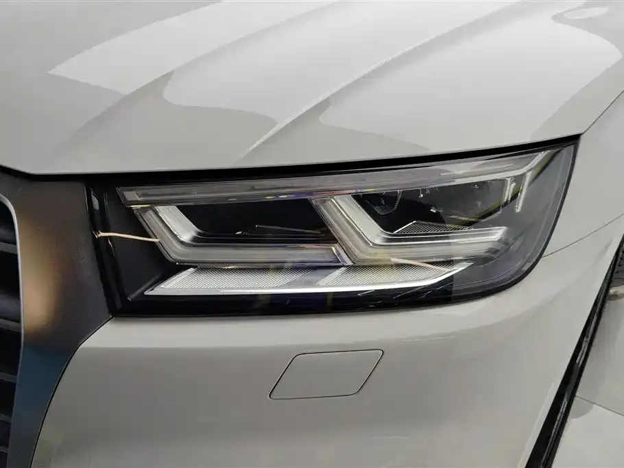 Audi Q5L 2021 из CN, фото 4