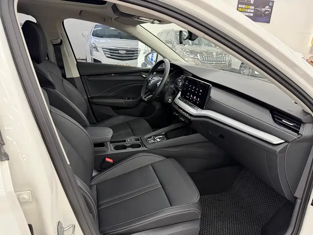 Skoda Octavia 2022 из CN, фото 4