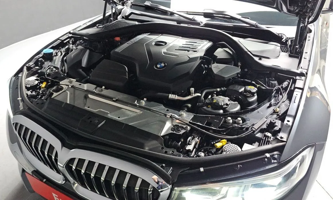 BMW 3-Series 2021 из KR, фото 4