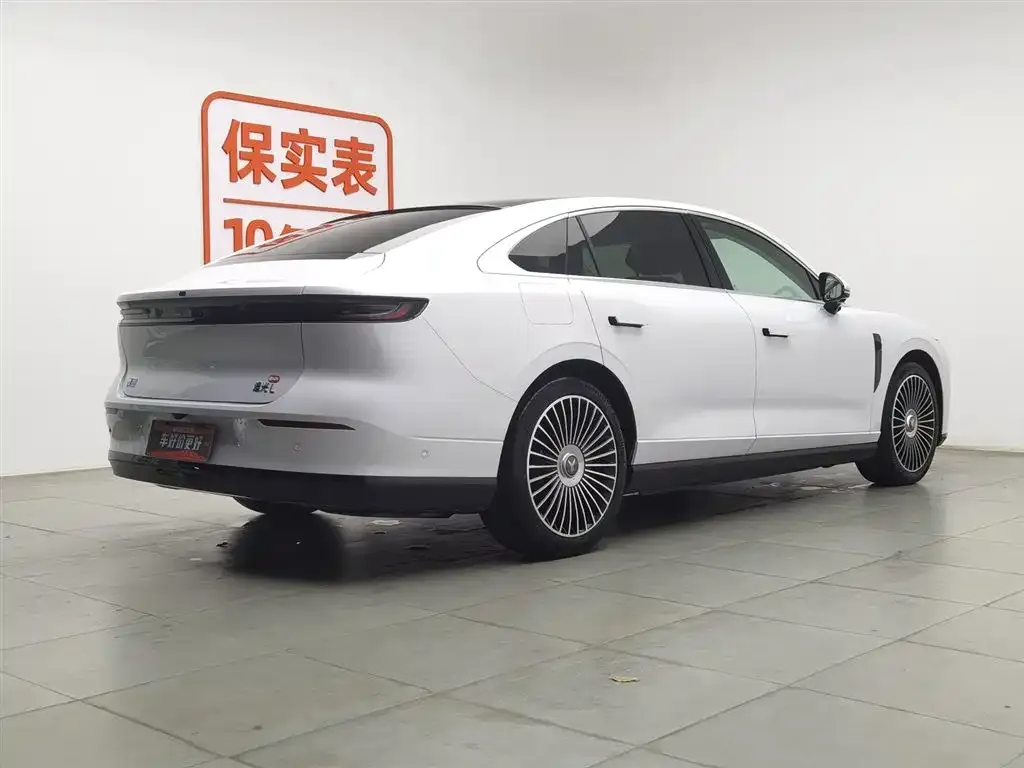 VOYAH Zhuiguang L 2025 из CN, фото 10