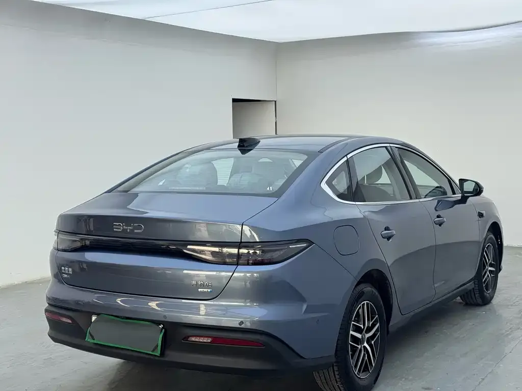 BYD Seal 05 DM-i — фото 4