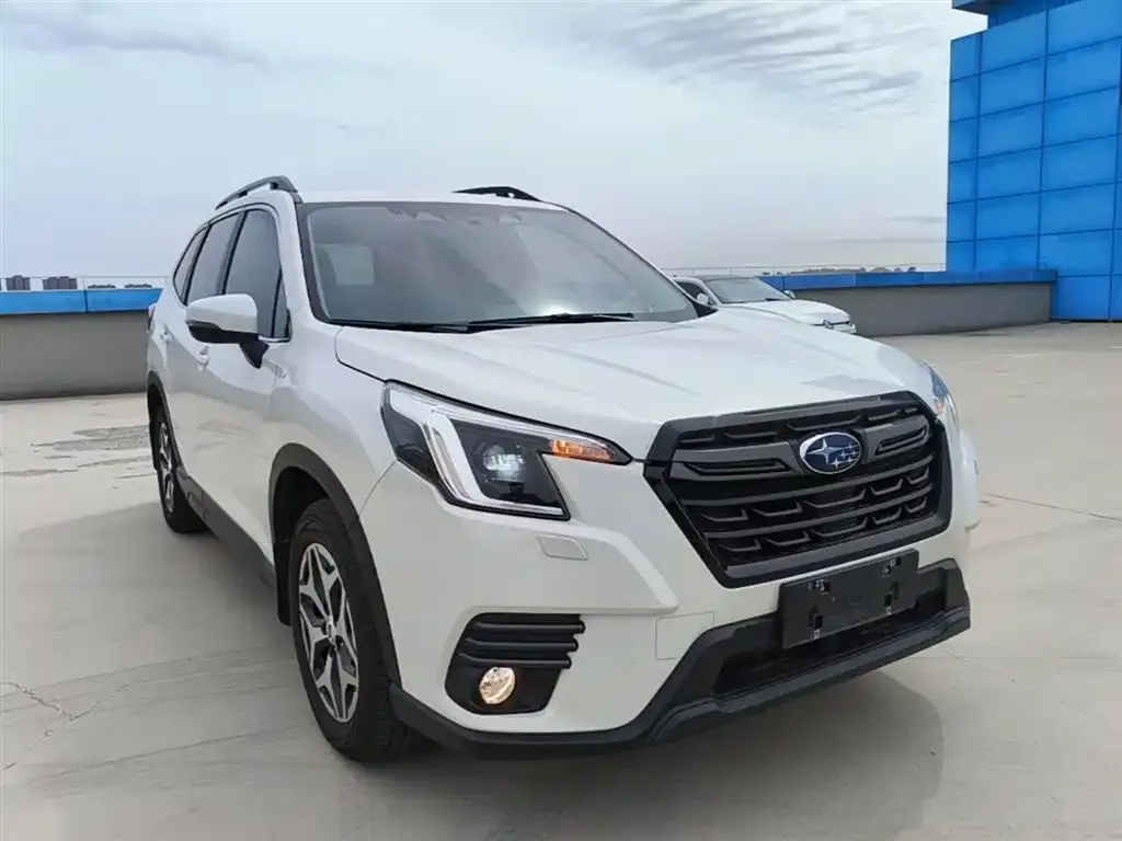 Subaru Forester — фото 2