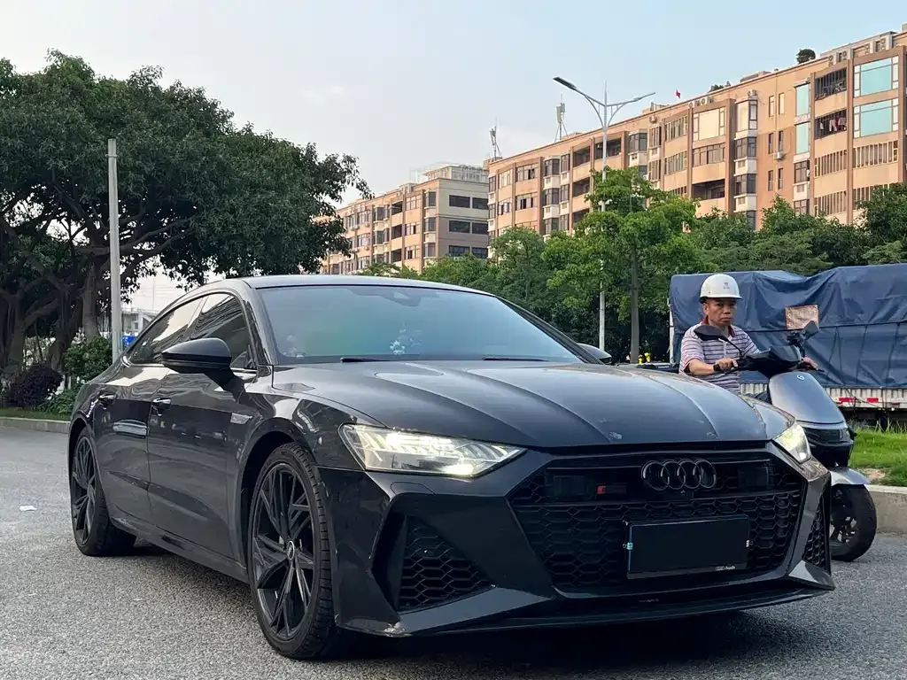 Audi A7L — фото 5
