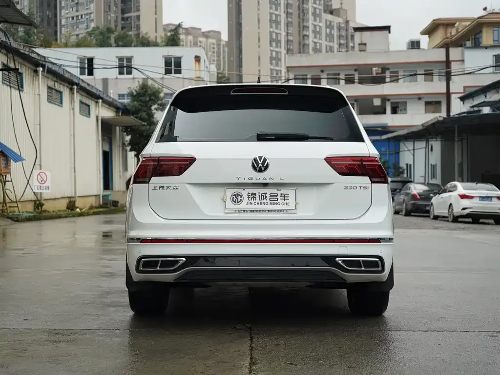 Volkswagen Tiguan L — фото 2
