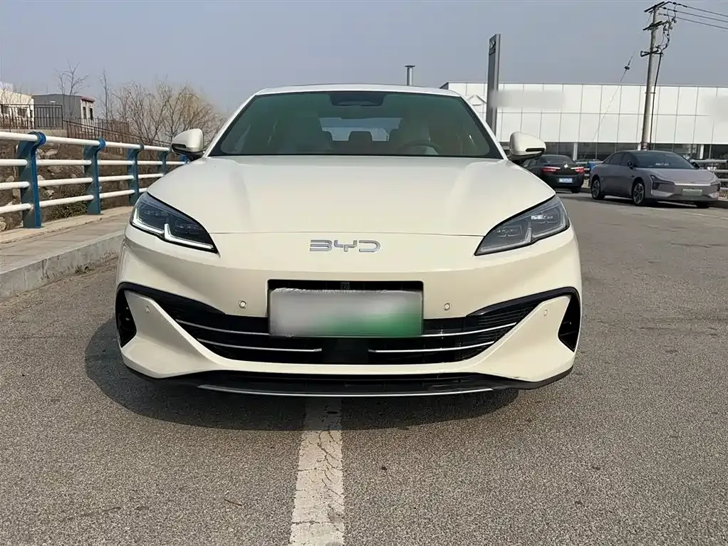 BYD Seal 06 — фото 10