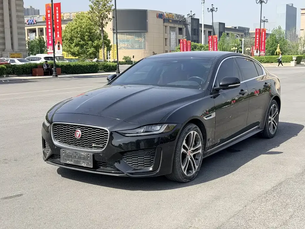 Jaguar XEL — фото 1