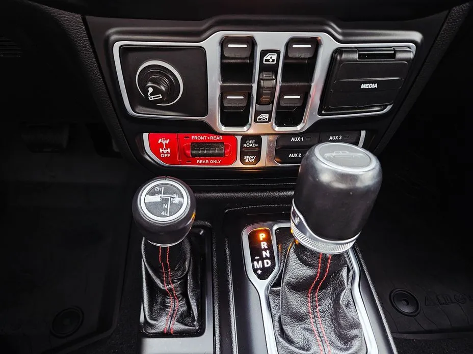 Jeep Gladiator 2021 из KR, фото 7