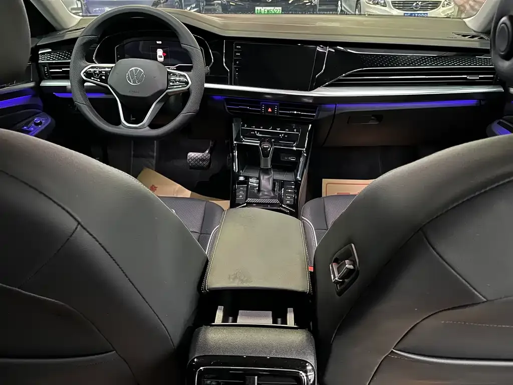 Volkswagen Passat — фото 4