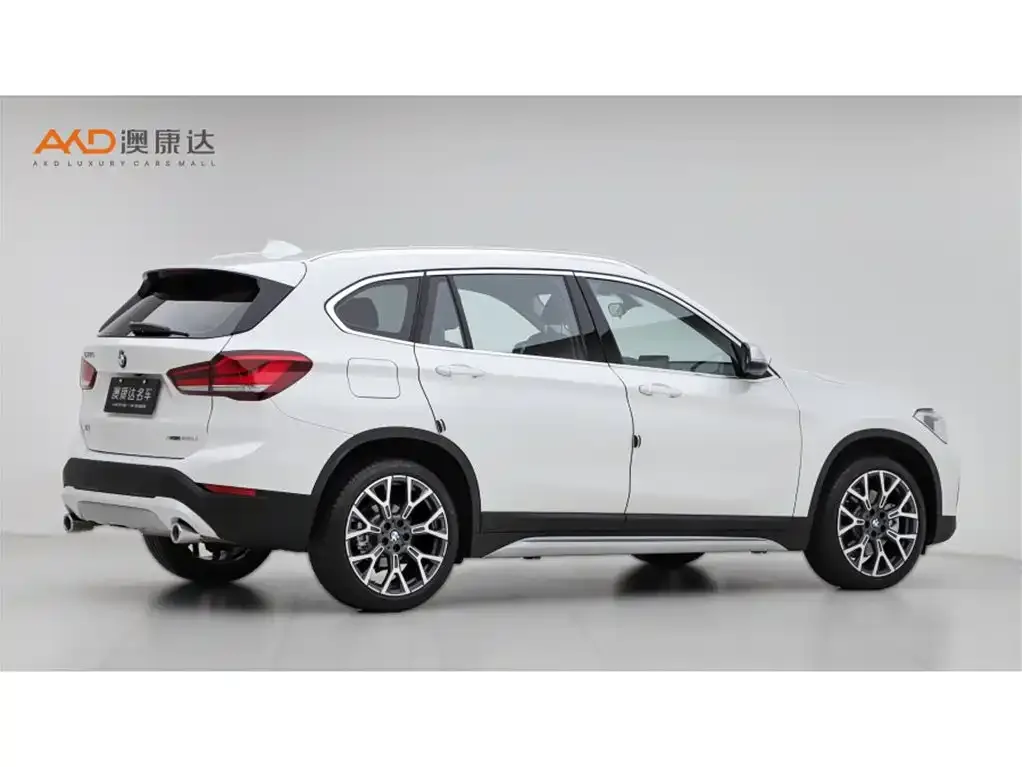 BMW X1 — фото 9
