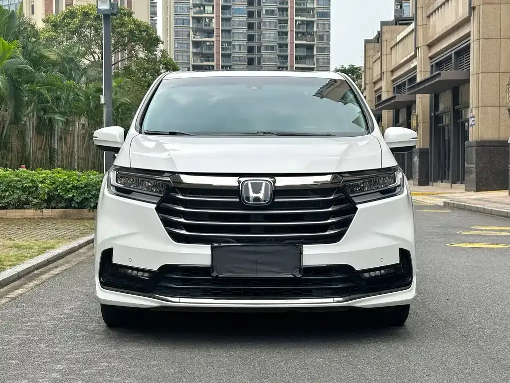 Honda Odyssey — фото 10