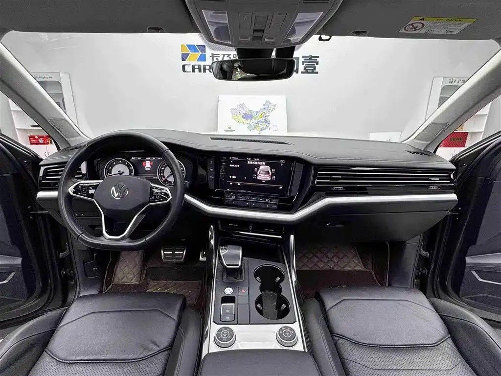 Volkswagen Touareg 2023 из CN, фото 8