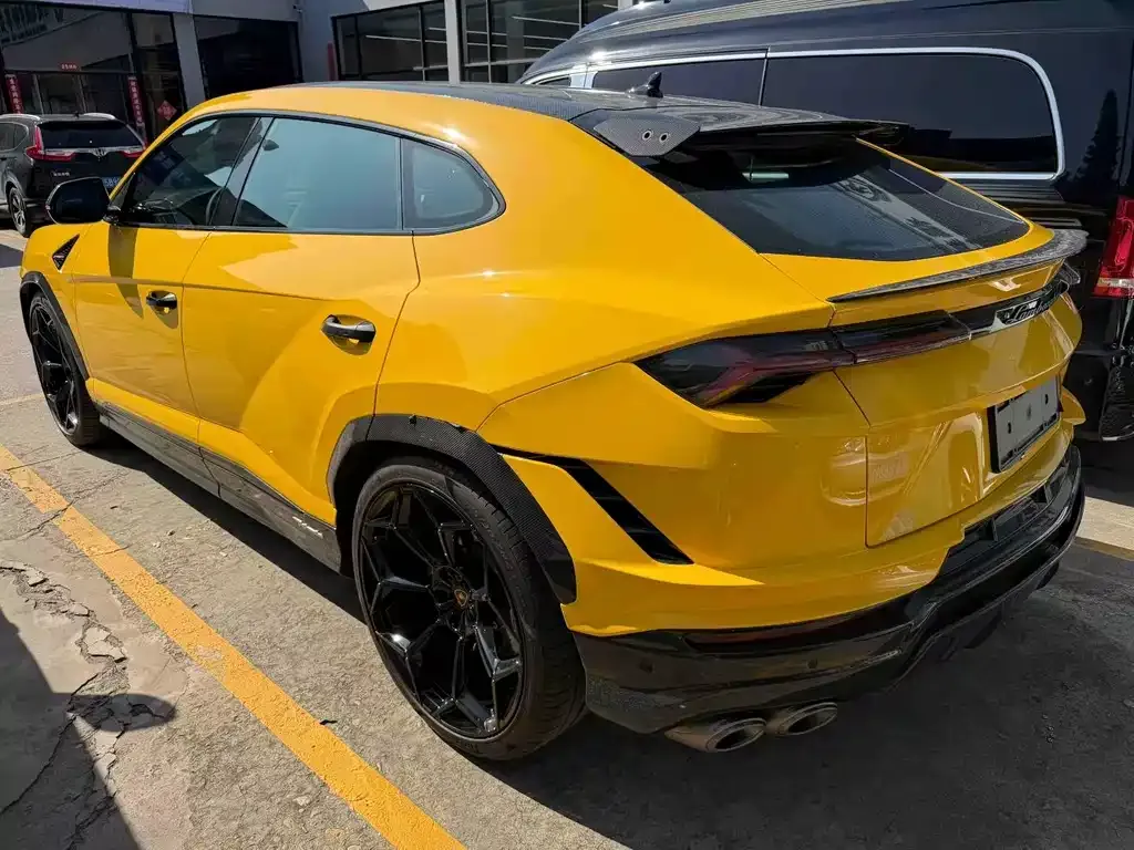 Lamborghini Urus — фото 7