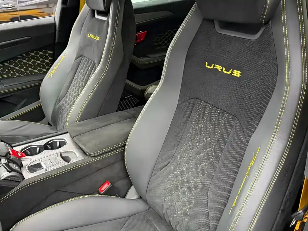 Lamborghini Urus — фото 6