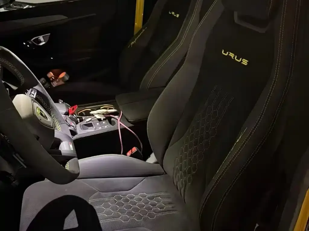 Lamborghini Urus — фото 2