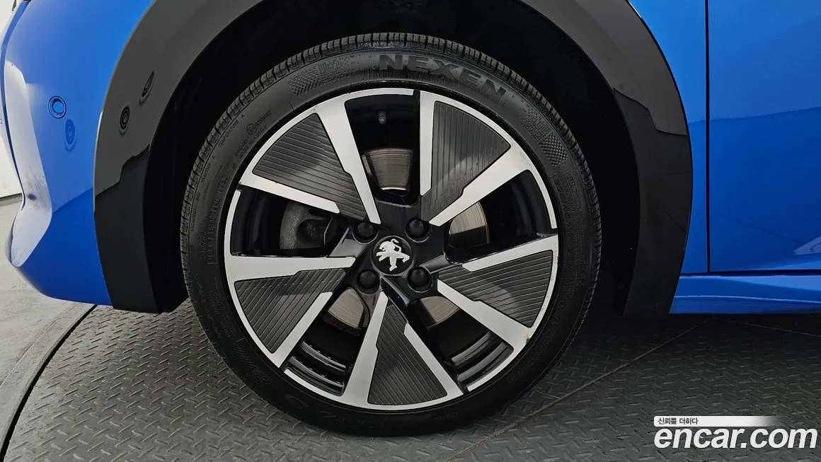 Peugeot 208 2021 из KR, фото 7