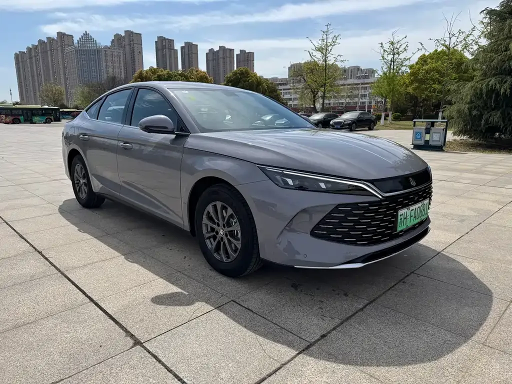 BYD Qin L — фото 8
