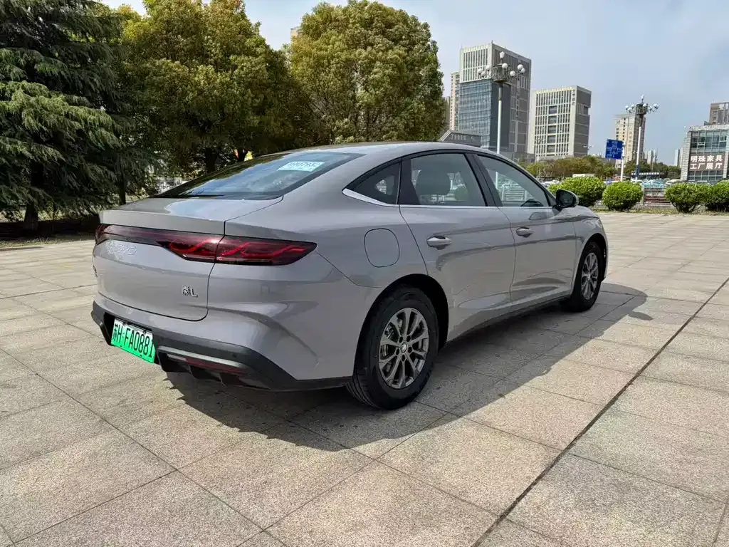 BYD Qin L — фото 7