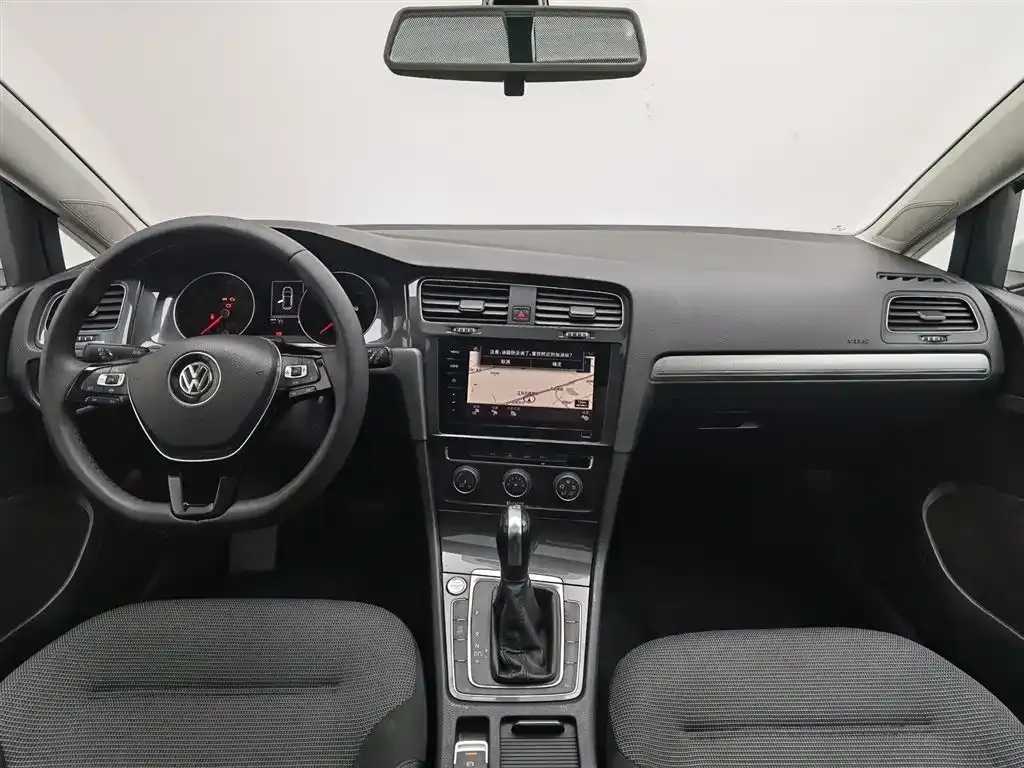 Volkswagen Golf 2021 из CN, фото 10