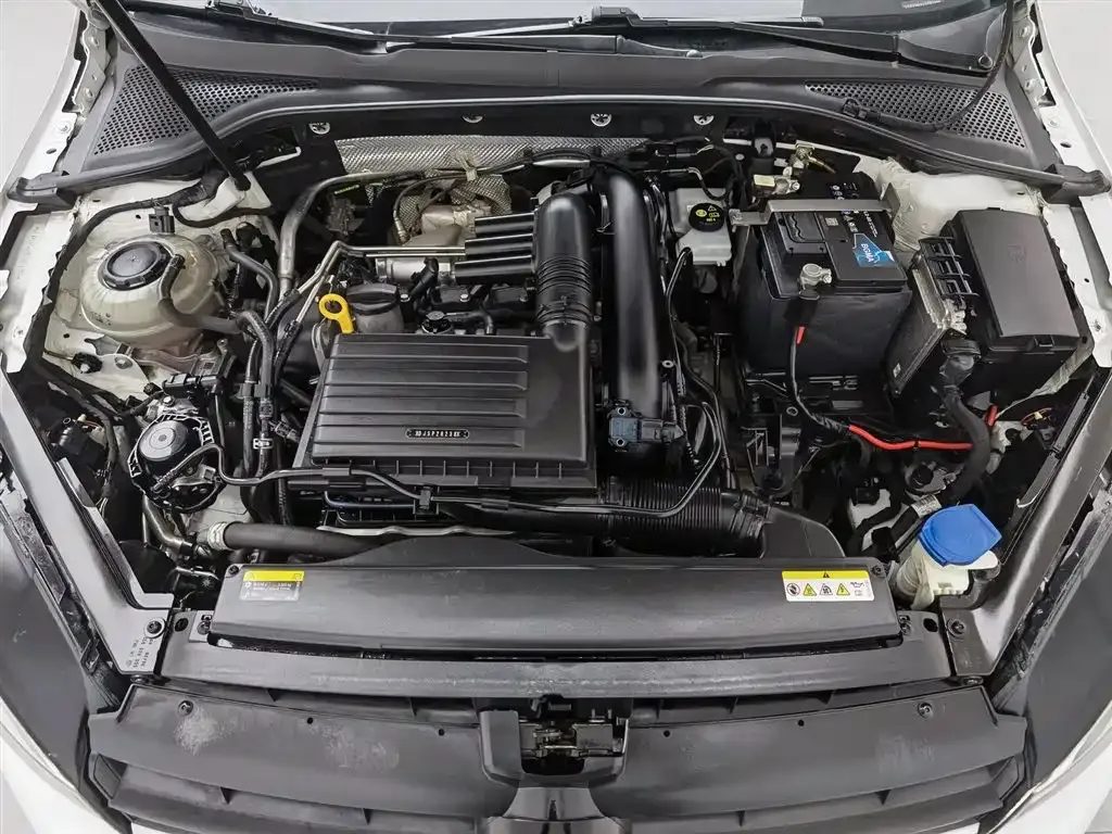 Volkswagen Golf 2021 из CN, фото 9