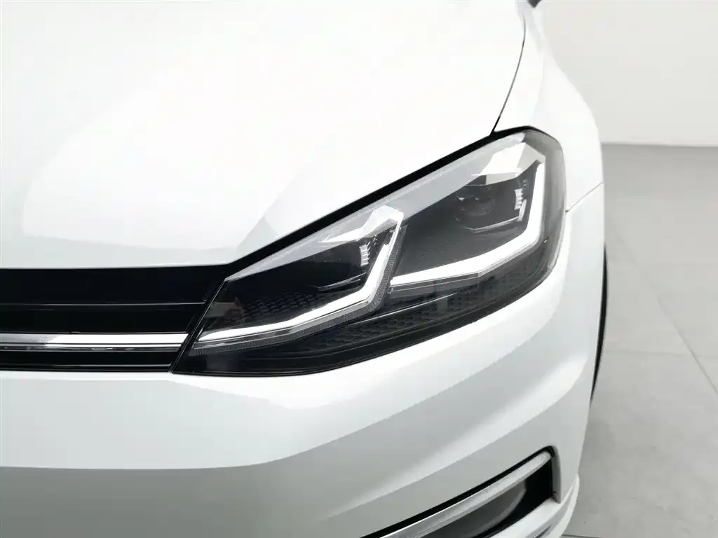 Volkswagen Golf 2021 из CN, фото 4