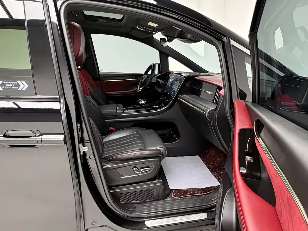 GAC Motor Trumpchi M8 — фото 10