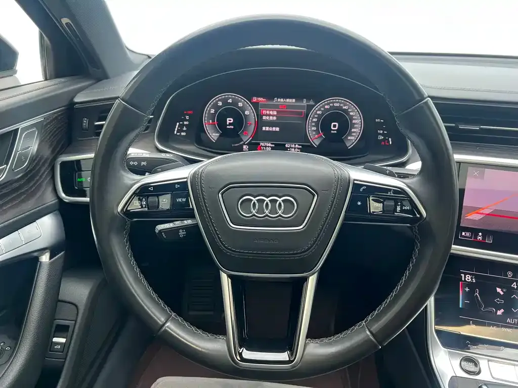 Audi A6L — фото 8