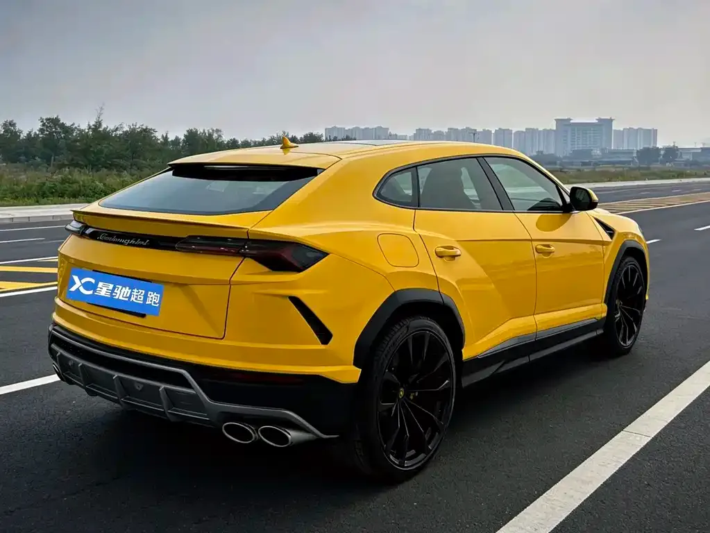 Lamborghini Urus — фото 2