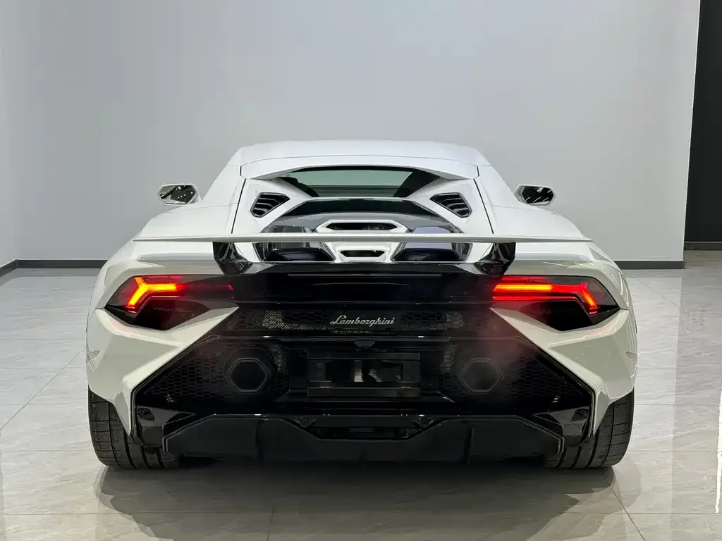 Lamborghini Huracan — фото 10