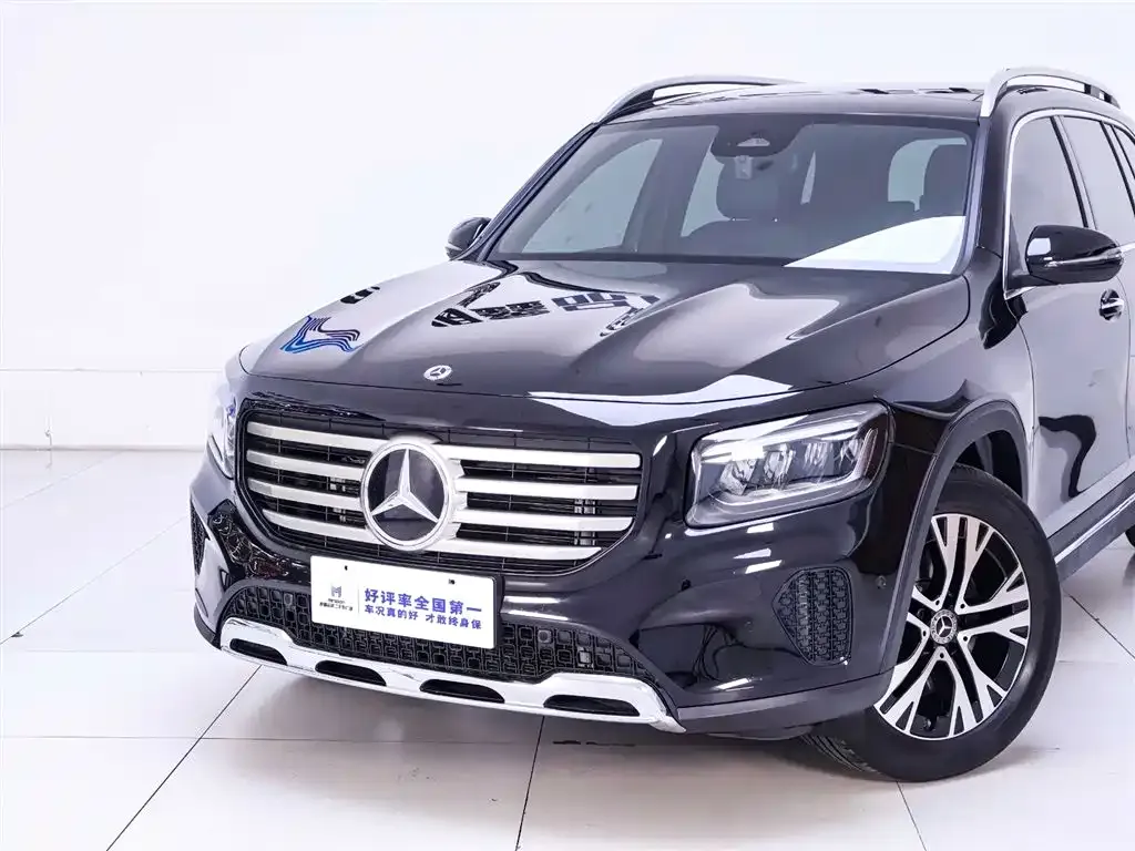 Mercedes-Benz GLB — фото 10