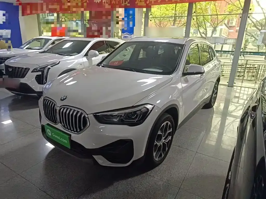 BMW X1 — фото 1