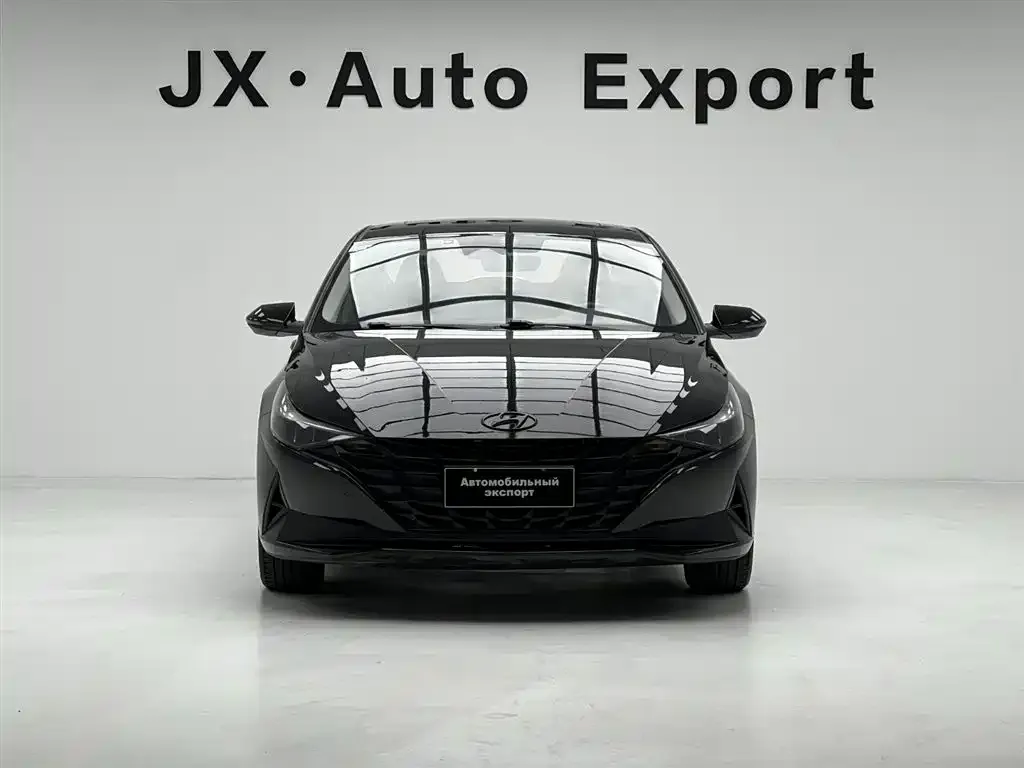 Hyundai Elantra — фото 2