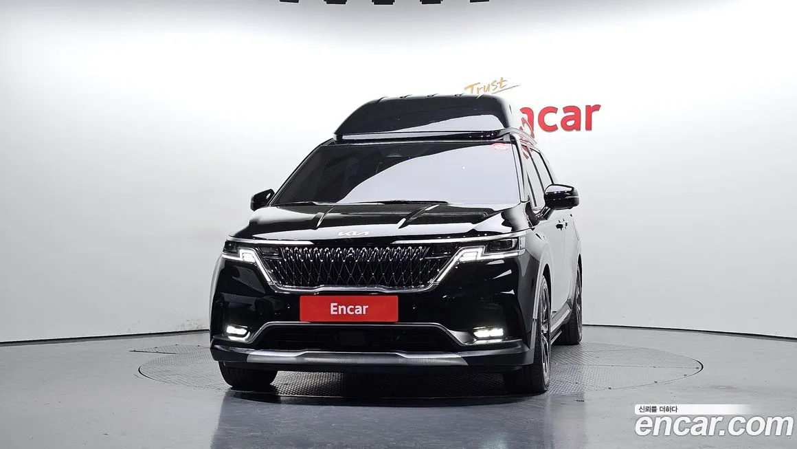 Kia Carnival — фото 4