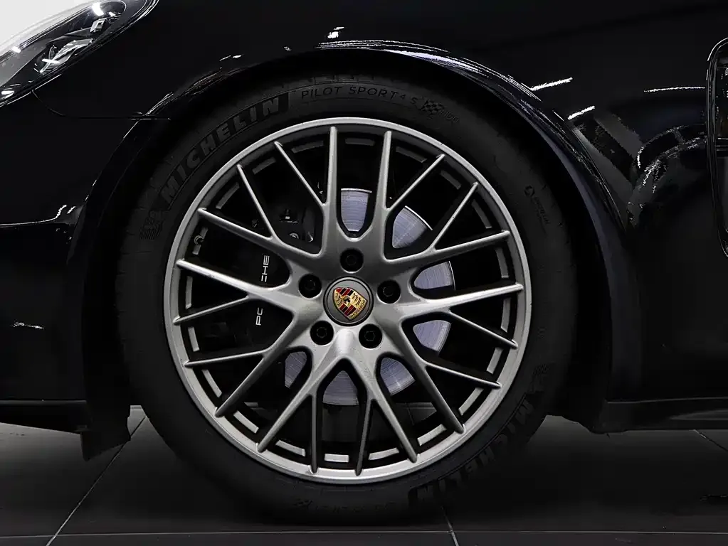 Porsche Panamera — фото 10