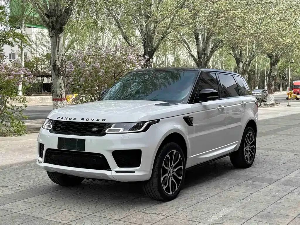 Land Rover Sport — фото 1