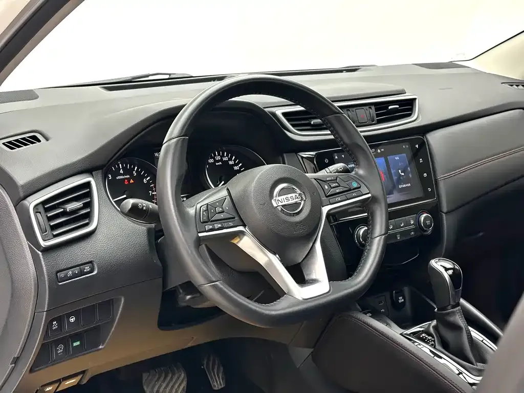 Nissan Qashqai — фото 4