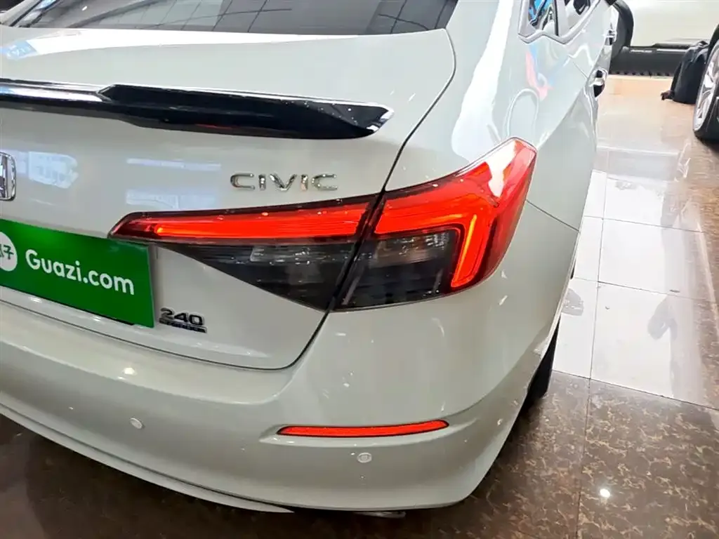 Honda Civic — фото 2