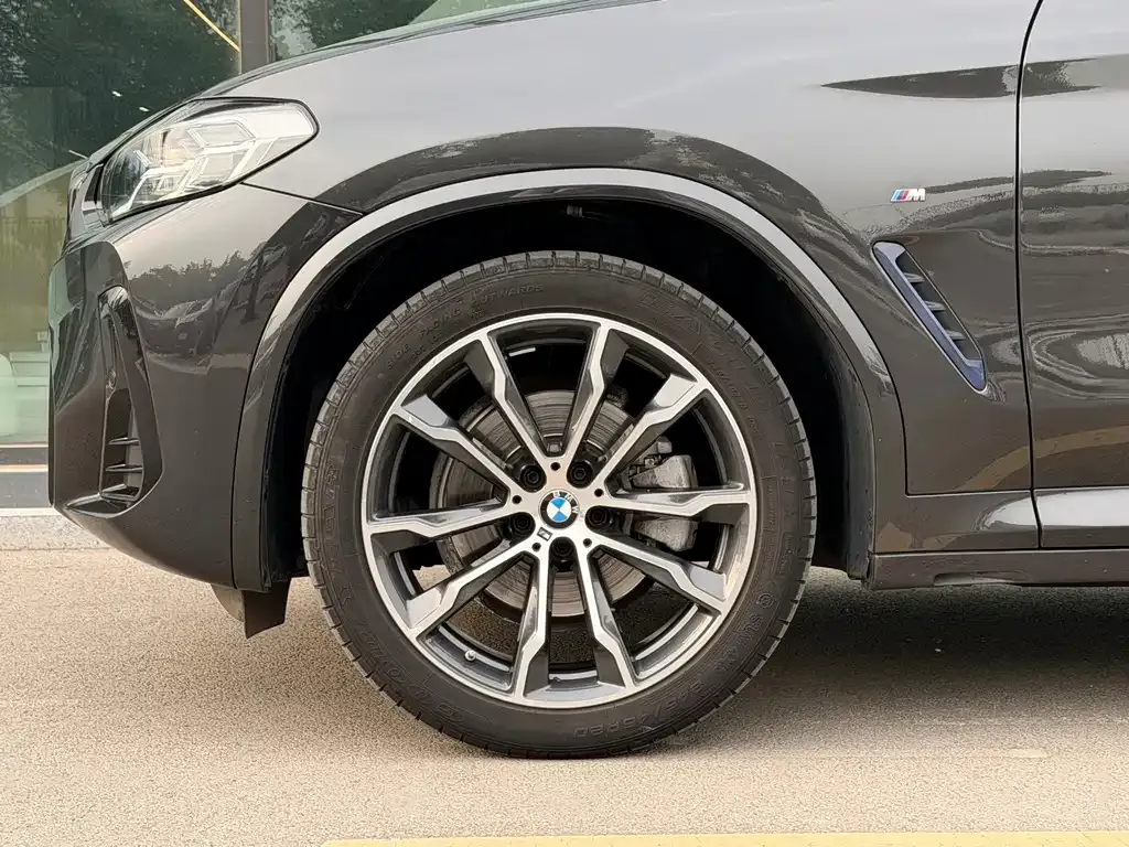 BMW X3 — фото 10
