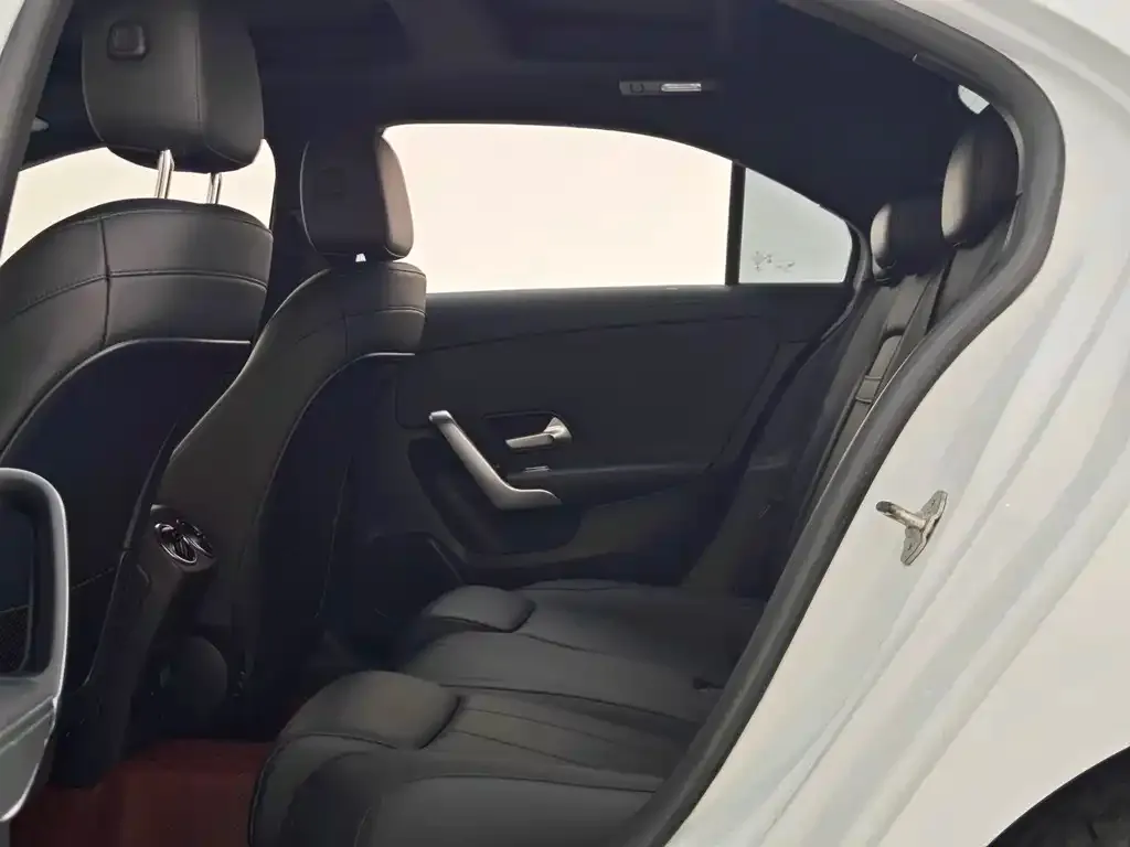 Mercedes-Benz A-Class 2021 из CN, фото 8