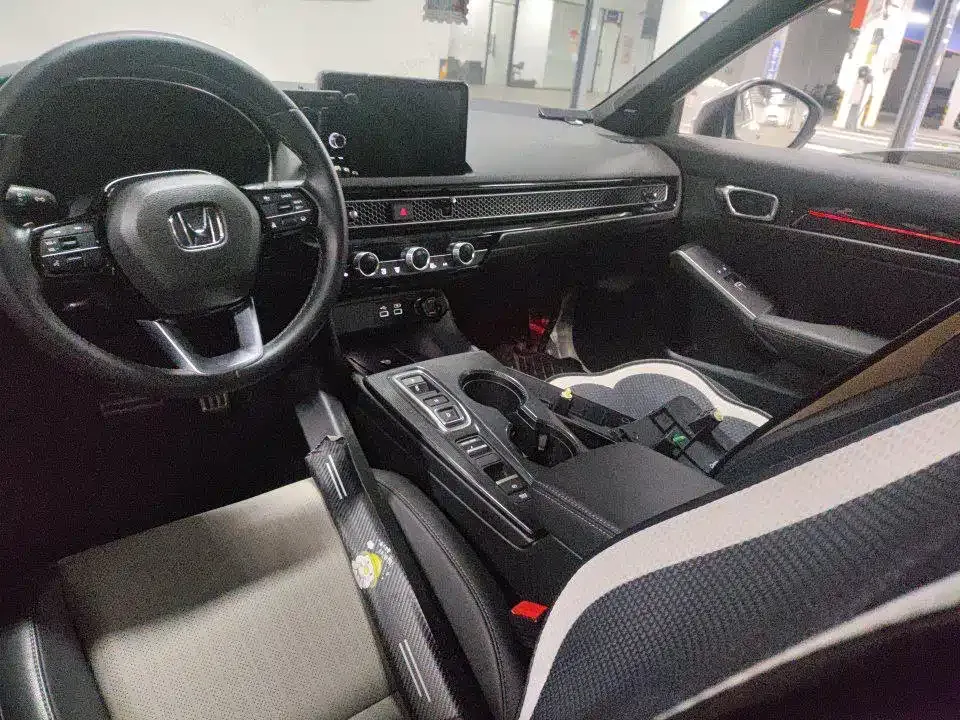Honda Civic — фото 7