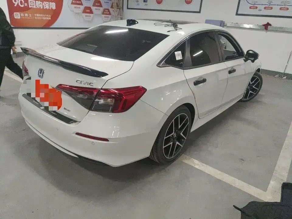 Honda Civic — фото 5