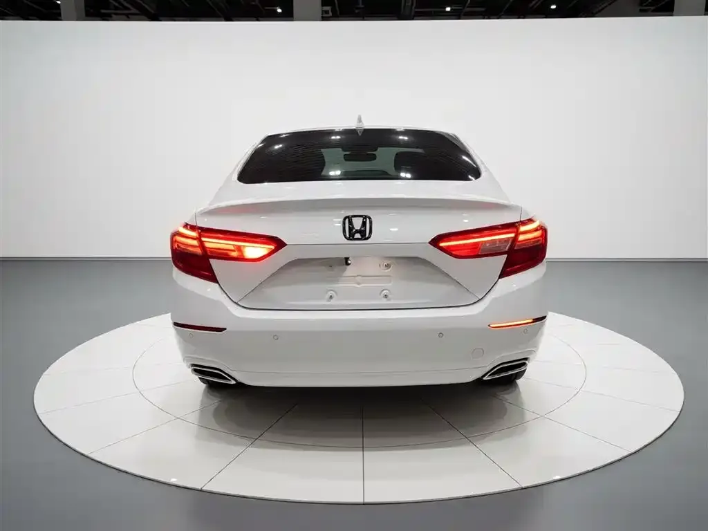 Honda Inspire — фото 10