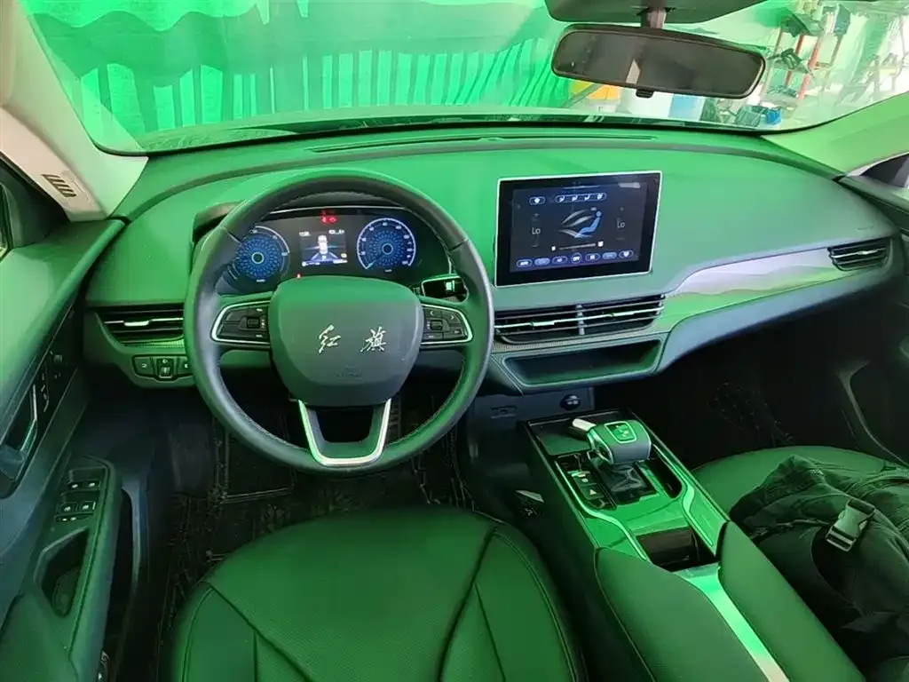 Hongqi E-QM5 — фото 3