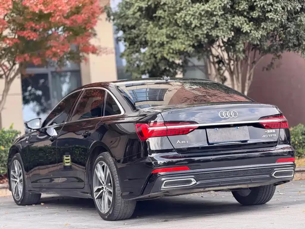 Audi A6L — фото 9