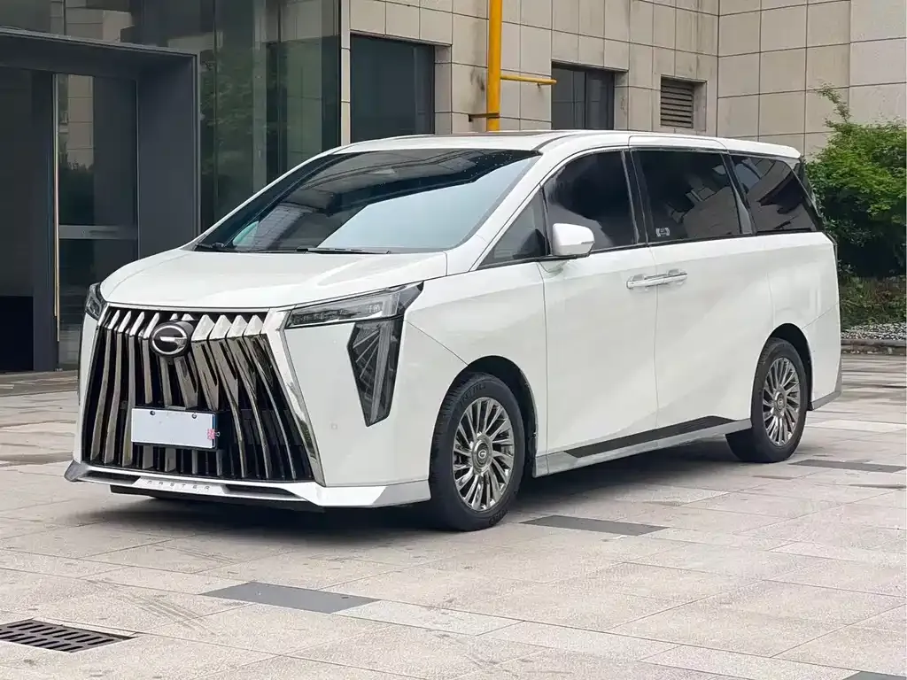 GAC Motor Trumpchi M8 — фото 1
