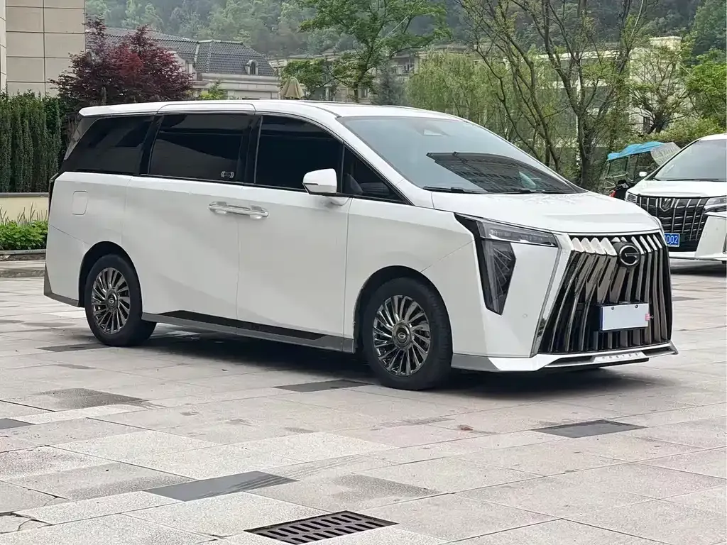GAC Motor Trumpchi M8 — фото 9